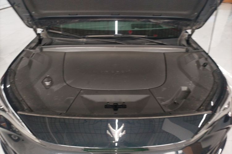 ARCFOX极狐 极狐 阿尔法T5(ARCFOX αT5) 2025款 630 神行版机舱底盘24