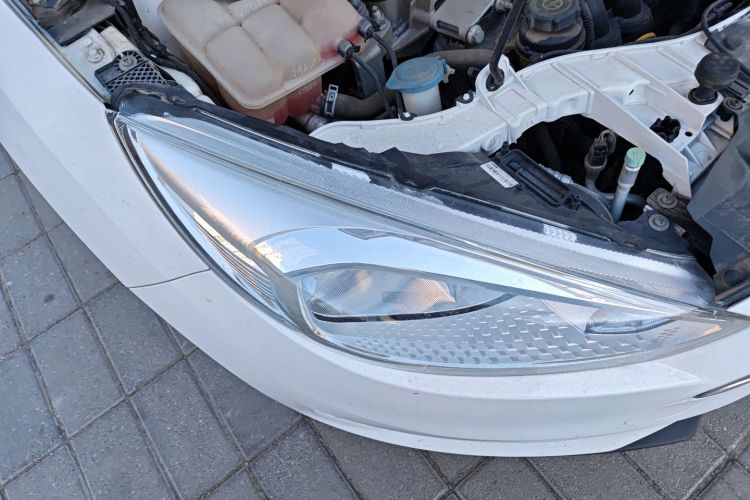 福特 福克斯 2018款 两厢经典 1.6L 自动舒适型智行版车身外观8