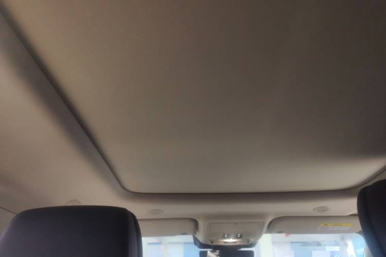 路虎 2024款 揽胜极光L SE 驭光尊耀版中控内饰22