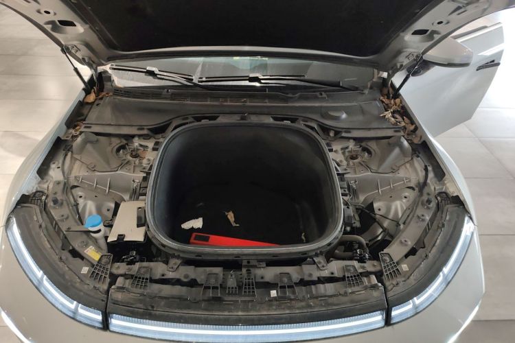 小鹏P7 2022款 480E机舱底盘24