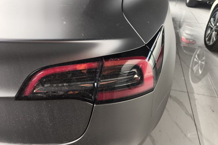 特斯拉 Model 3 2021款 标准续航后驱升级版 3D6车身外观6006