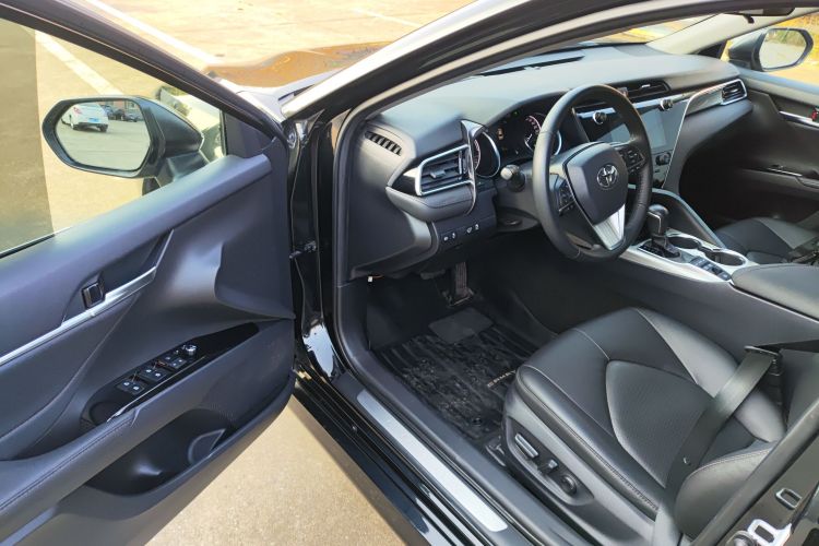 丰田 凯美瑞 2019款 双擎 2.5HG 豪华版 国VI中控内饰20