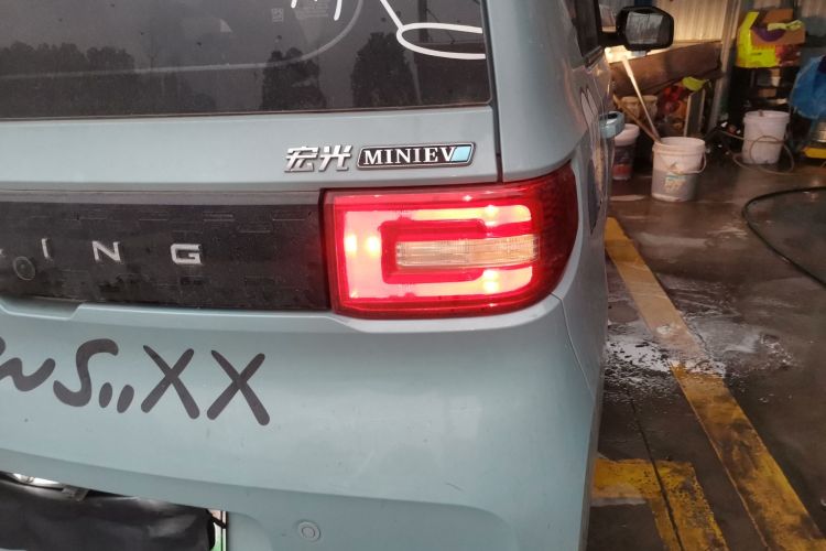 五菱汽车 宏光MINIEV 2020款 自在款 三元锂车身外观9