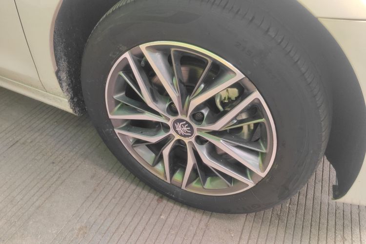 比亚迪 秦PLUS 2023款 冠军版 EV 420KM领先型车身外观6002