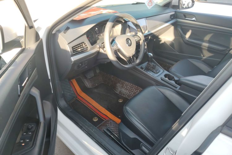 大众 朗逸 2022款 1.5L 自动风尚版中控内饰7003