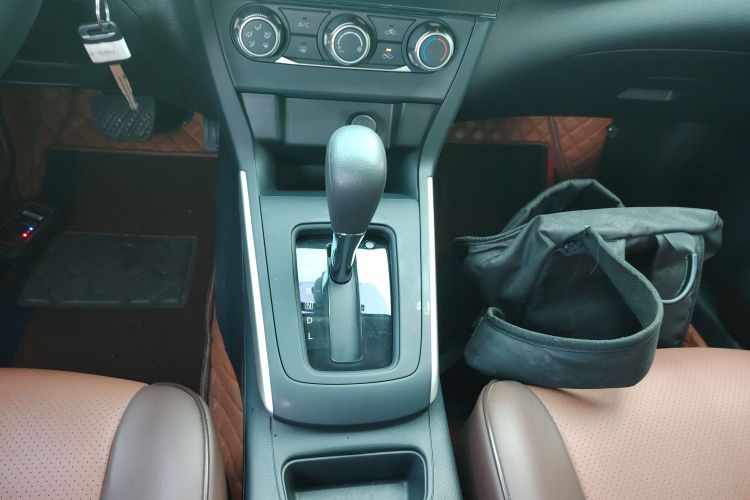 日产 轩逸 2024款 改款 经典 1.6XE CVT舒适版局部细节18