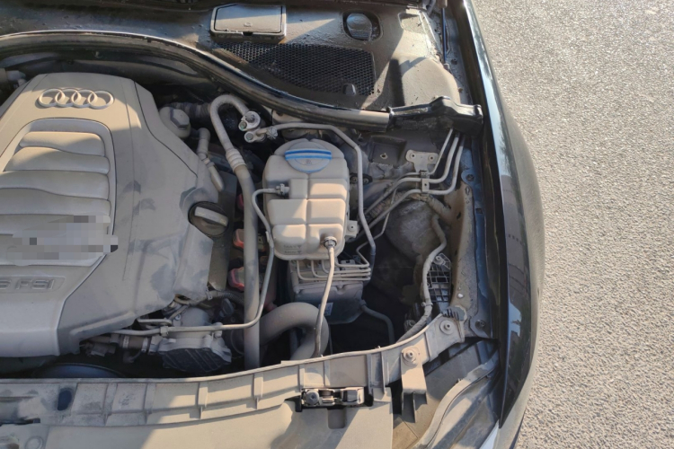 奥迪A6L 2014款 30 FSI 技术型局部细节9007