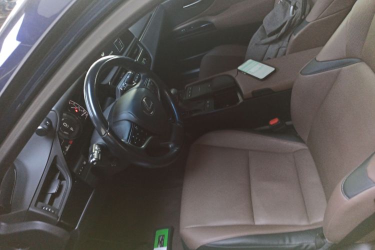 雷克萨斯ES 2021款 300h 臻享版中控内饰19