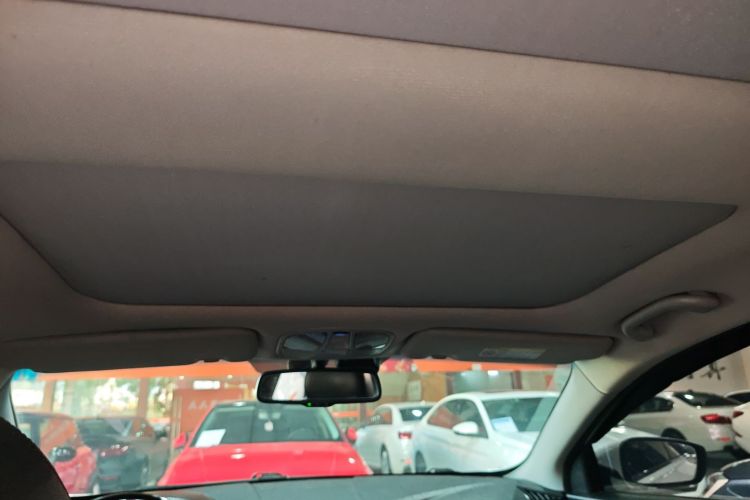 现代 索纳塔 2014款 2.4L 自动豪华版 国IV中控内饰22