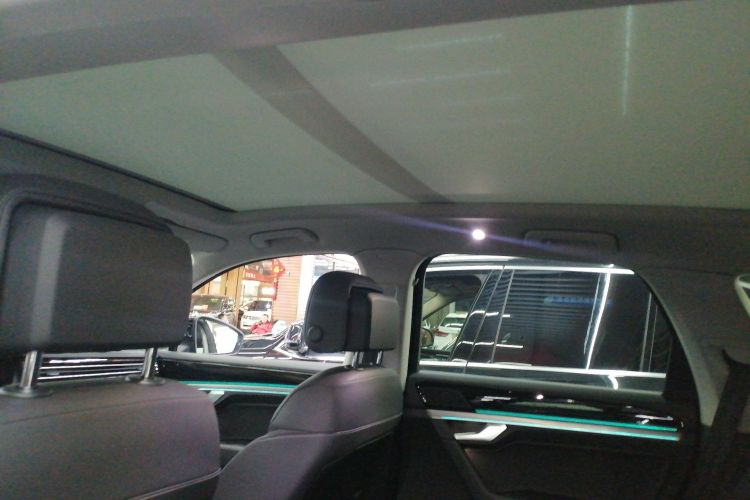 大众 途锐 2021款 3.0TSI 锐享版 曜黑运动套装局部细节22