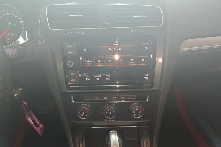 大众 高尔夫 2019款 280TSI DSG舒适型 国VI局部细节16