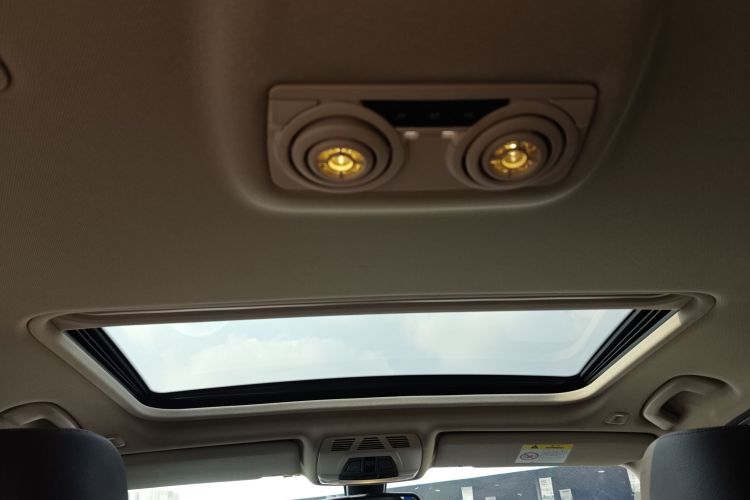 宝马3系 2019款 320Li M运动套装局部细节22