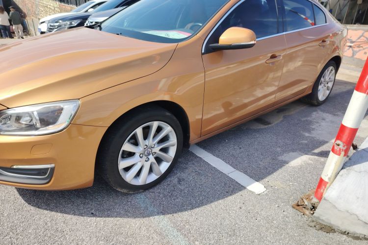 沃尔沃S60 2014款 S60L 2.0T 智远版车身外观6003