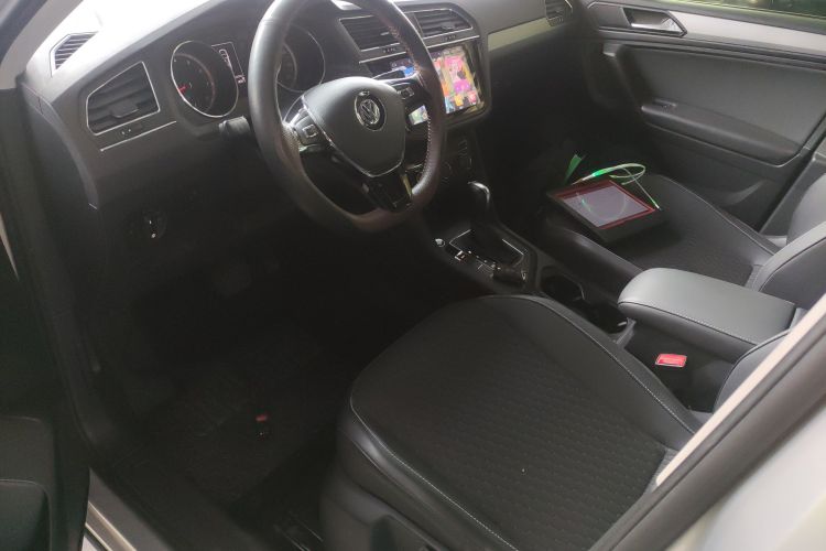 大众 途观L 2019款 330TSI 自动两驱风尚版 国V局部细节19