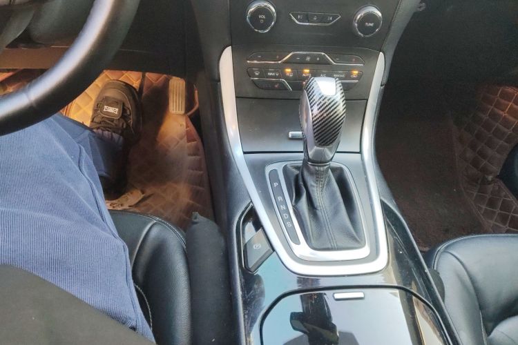 福特 锐界 2016款 EcoBoost 245 两驱豪锐型 7座局部细节18