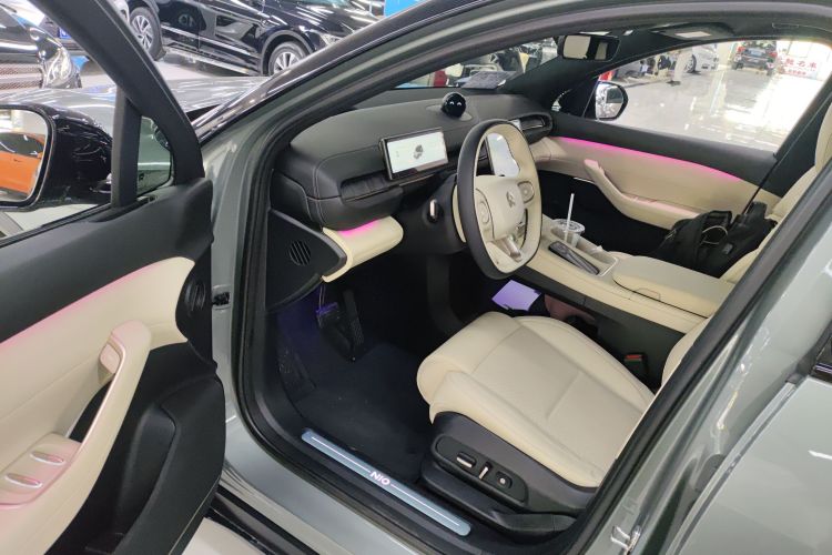 蔚来ES6 2023款 75kWh中控内饰20