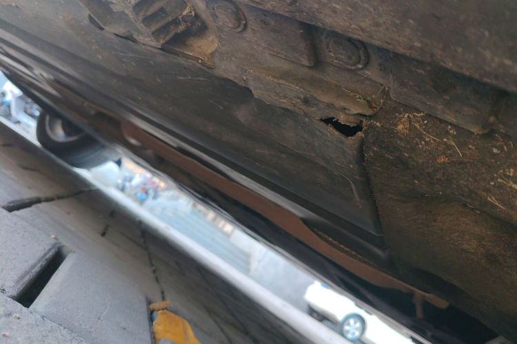 宝马X4 2014款 xDrive20i X设计套装局部细节9001