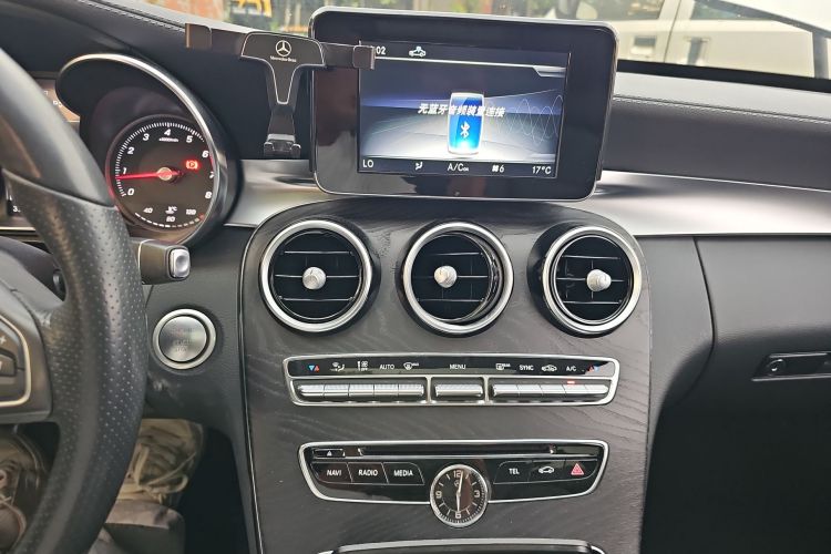 奔驰C级 2017款 改款 C 200 L 运动版局部细节16