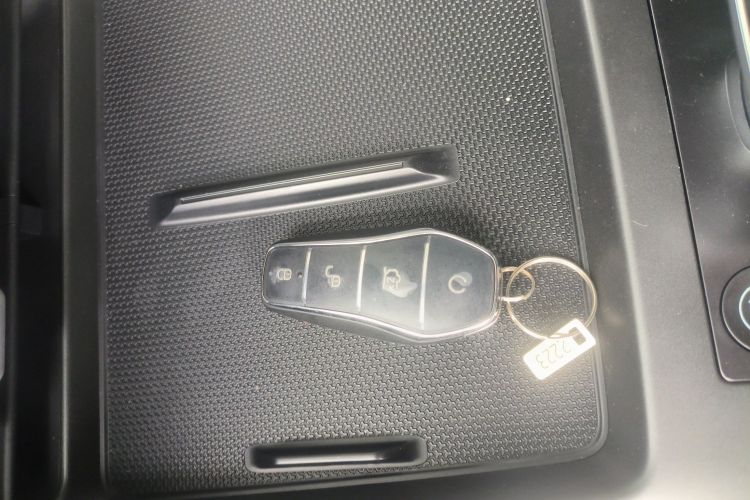 比亚迪 秦PLUS 2025款 DM-i 智驾版 55KM领先型中控内饰11