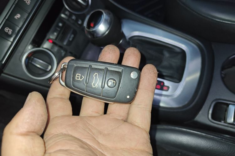 奥迪Q3 2017款 30 TFSI 风尚型中控内饰7001