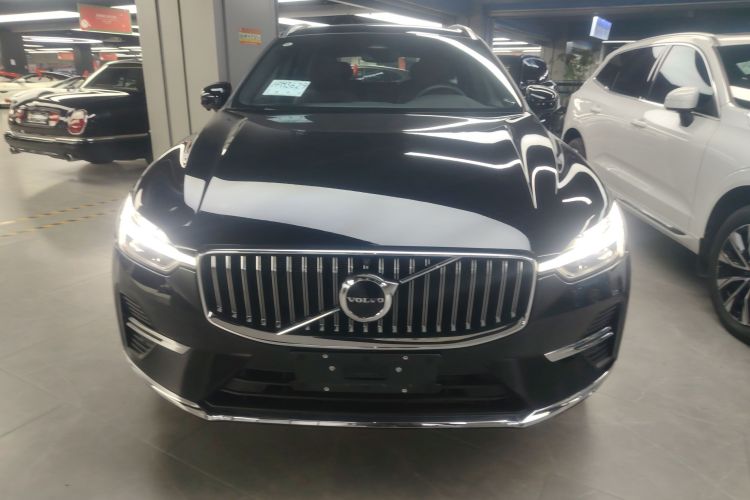 沃尔沃XC60 2024款 B5 四驱智远豪华版车身外观2