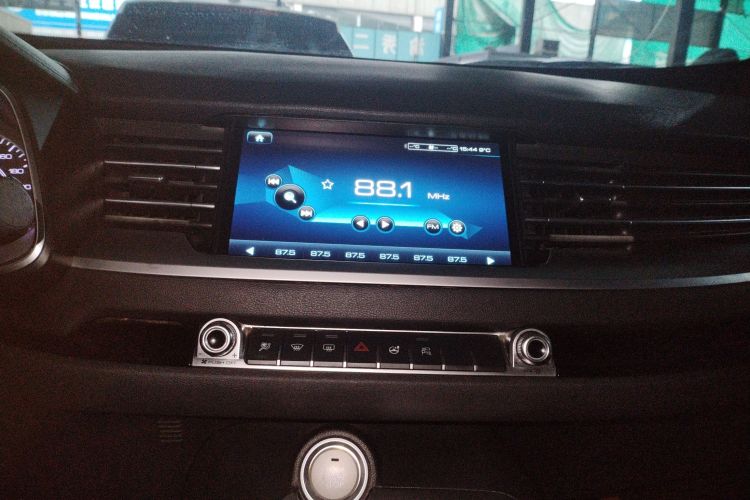 哈弗H6 2017款 红标 2.0T 自动两驱智尚型中控内饰16