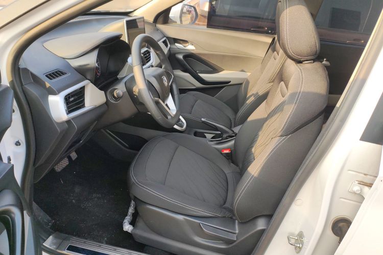 宝骏510 2019款 1.5L CVT劲享型 国VI中控内饰19