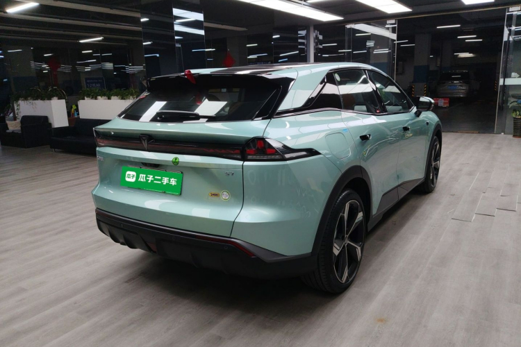 深蓝汽车 深蓝S07 2023款 200Max增程版车身外观7