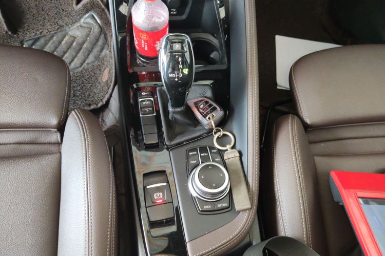 宝马X1 2020款 sDrive20Li 尊享型中控内饰18