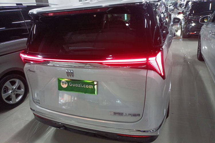 别克GL8新能源 2024款 陆尊 奢享版 6座车身外观6