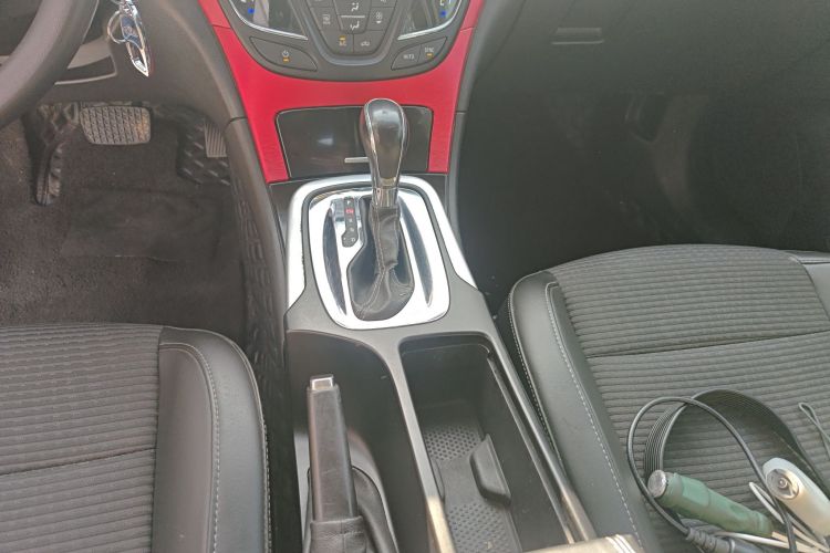 别克 君威 2015款 1.6T 领先技术型中控内饰18