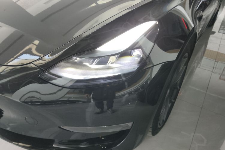 特斯拉 Model 3 2022款 Performance高性能全轮驱动版局部细节36