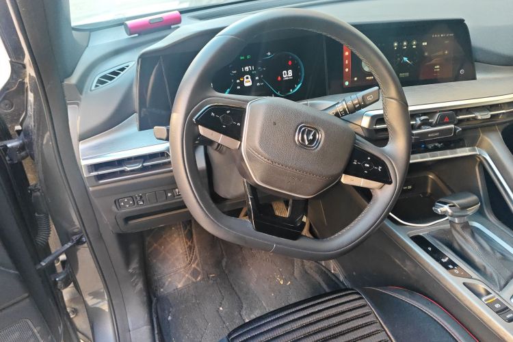 长安CS35PLUS 2023款 畅享版 1.4T DCT豪华型中控内饰13