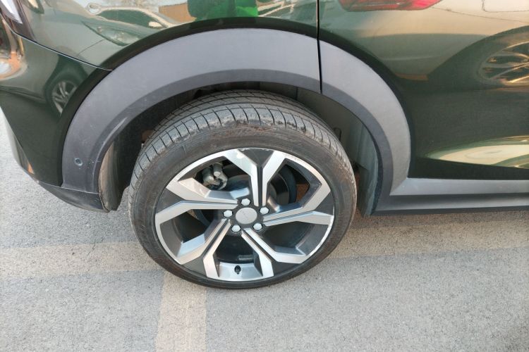 领克06 2023款 Remix 1.5T Hero车身外观6008