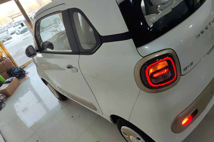 奔腾小马 2026款 222km 萌趣马 Plus车身外观4