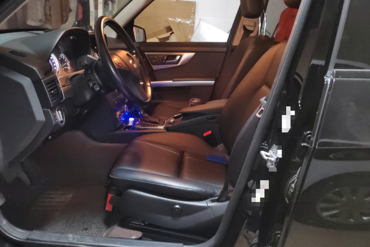 奔驰GLK级(进口) 2010款 GLK 300 4MATIC 时尚型局部细节19