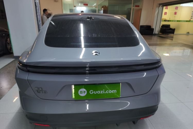 蔚来ET5 2022款 75kWh车身外观6