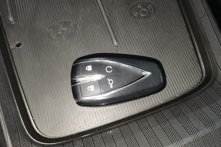 长安 逸动 2024款 1.5T GDI自动 旗舰型中控内饰11