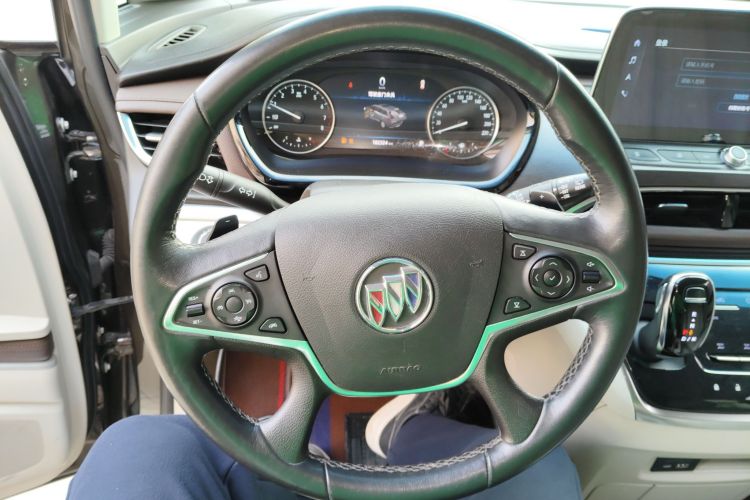 别克GL8 2021款 陆上公务舱 652T 智慧豪华型中控内饰13