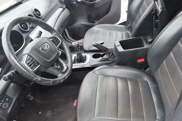 凯翼X3 2019款 1.5L 手动智耀版中控内饰19