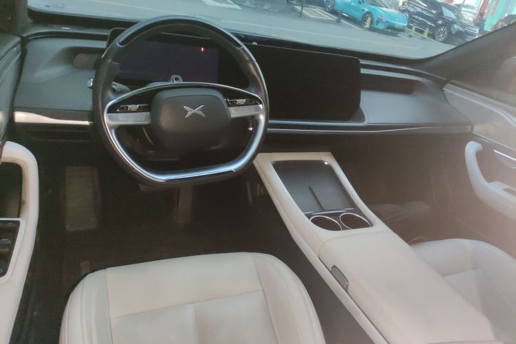 小鹏P7 2023款 P7i 702 Max中控内饰12