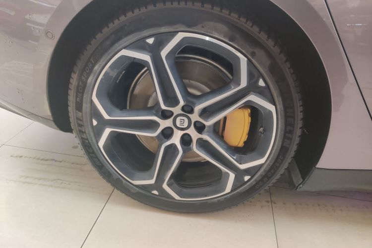 小米汽车 小米SU7 2024款 四驱Max创始版车身外观6008