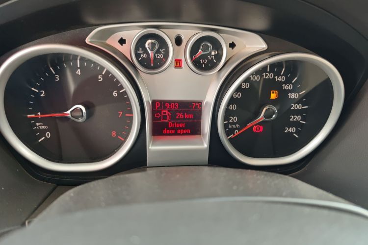 福特 福克斯 2013款 两厢经典 1.8L 自动时尚型中控内饰14