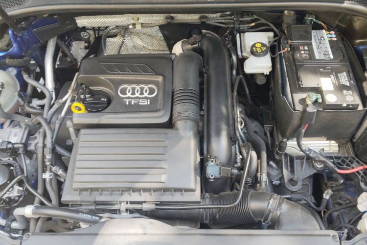 奥迪Q3 2019款 35 TFSI 进取动感型局部细节24