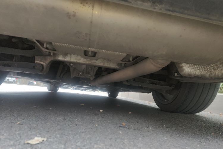 宝马5系 2020款 530Li 领先型 M运动套装局部细节9009