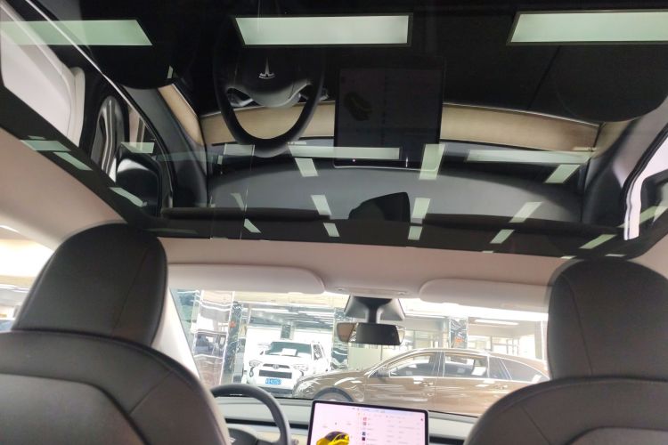 特斯拉 Model Y 2021款 长续航全轮驱动版 3D7中控内饰22