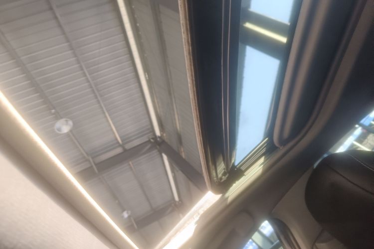 丰田 凯美瑞 2019款 双擎 2.5HS 锋尚版 国VI局部细节22