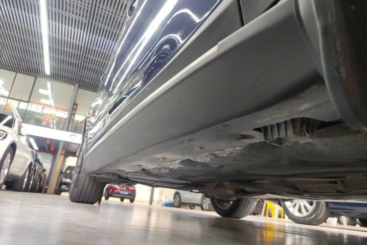 宝马X1 2020款 sDrive25Li 领先型机舱底盘29