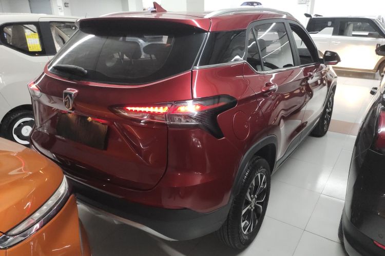 宝骏510 2017款 1.5L 手动豪华型车身外观6005