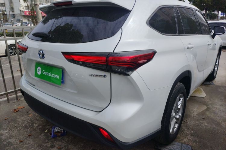 丰田 汉兰达 2023款 2.5L智能电混双擎两驱精英版 5座车身外观7